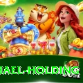 michael holding Gaming Royal